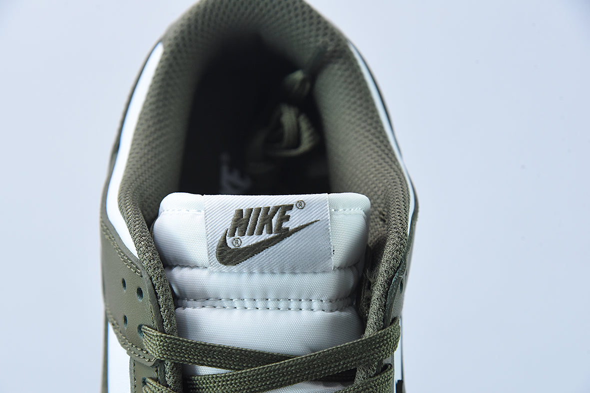Nike Dunk Low 'Medium Olive' (Pronta Entrega)