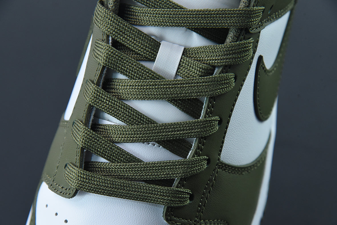 Nike Dunk Low 'Medium Olive' (Pronta Entrega)