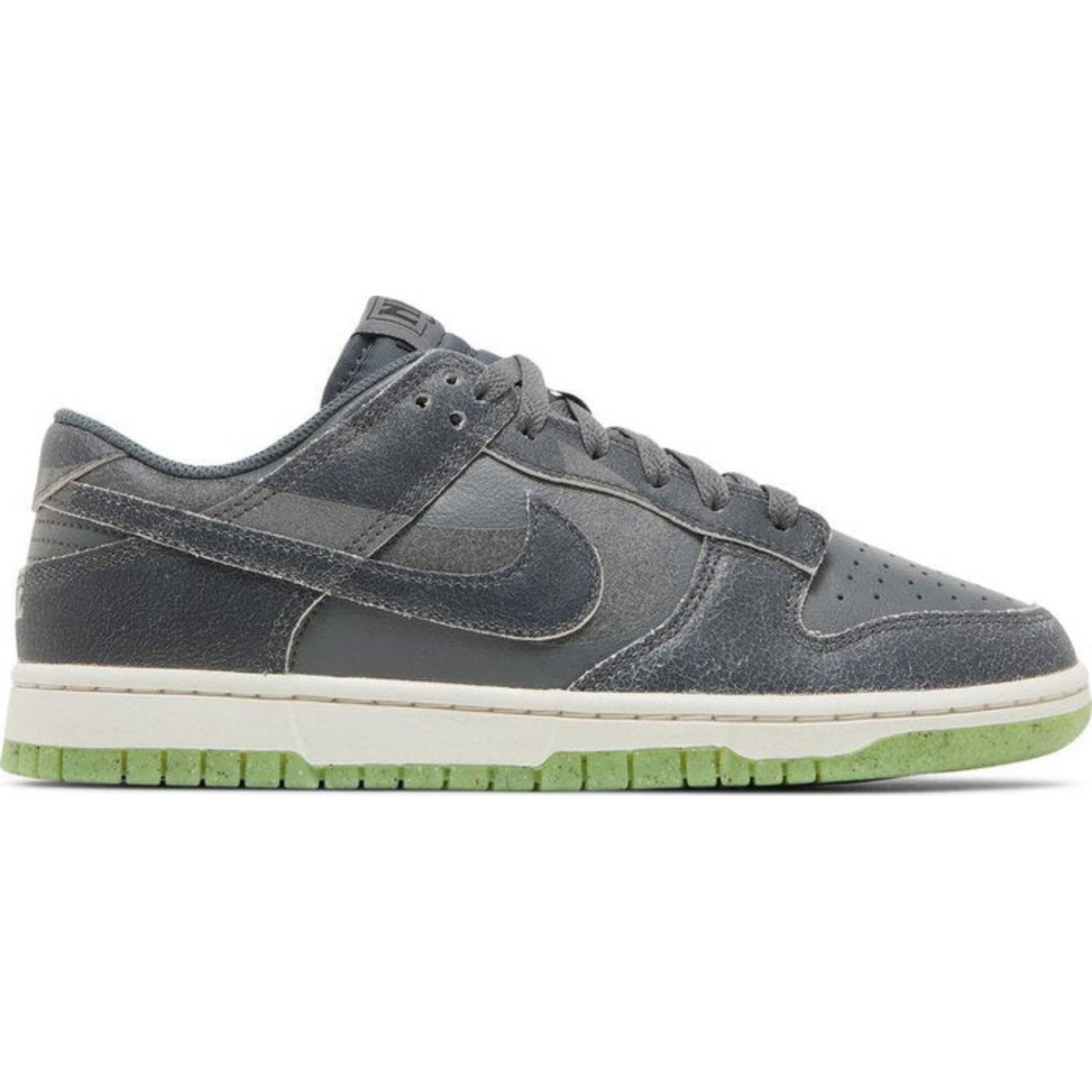 Nike Dunk Low SE 'Halloween - Cauldron'